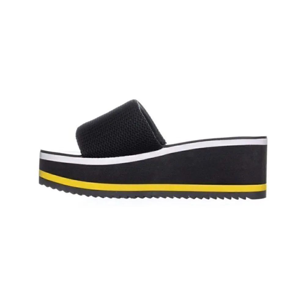 Call It Spring Larelasien Platform Slide Sandals in the Size 9 - Picture 7 of 9
